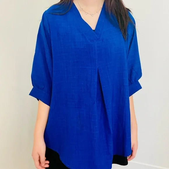 Beautiful Blue Top with buttons on back - Picture 2 of 3